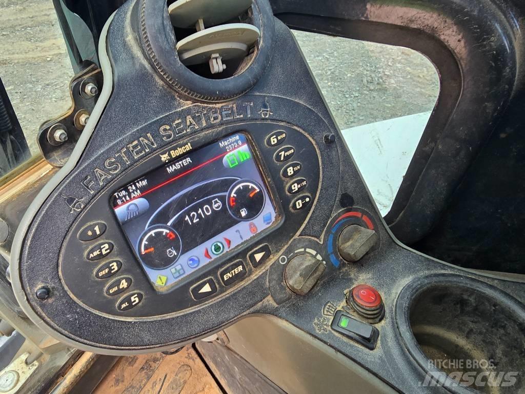 Bobcat E 35 ミニ油圧ショベル 7t以下（ミニユンボ・ミニディガー）
