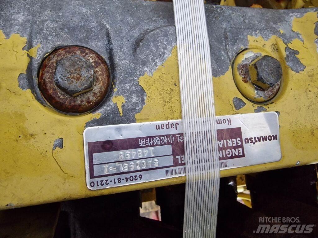 Komatsu SA6D95L-1 エンジン