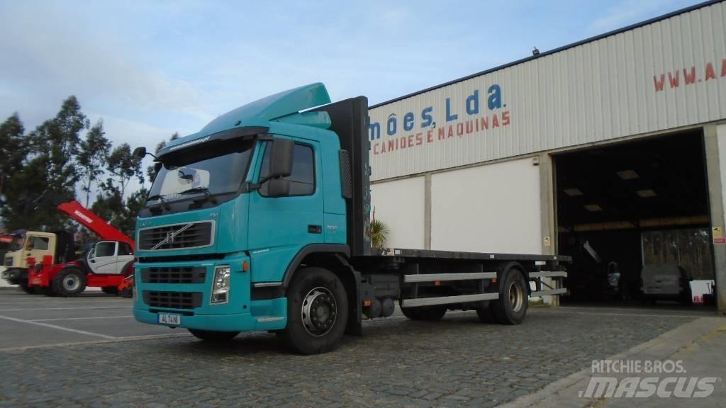 Volvo FM 9 300 平ボディー
