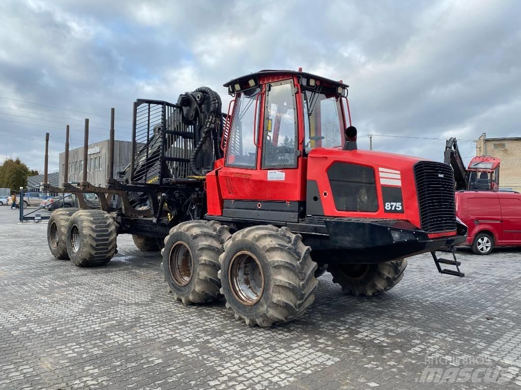 Komatsu 875 フォワーダー