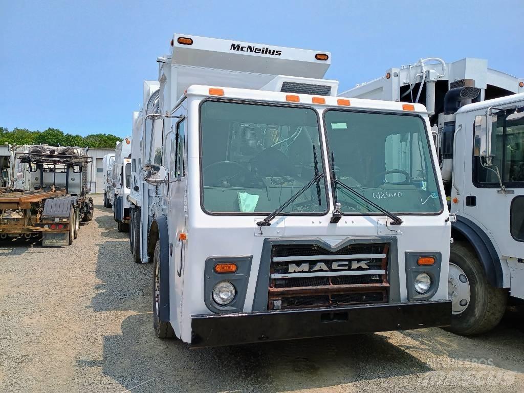Mack LEU 613 塵芥車、パッカー車