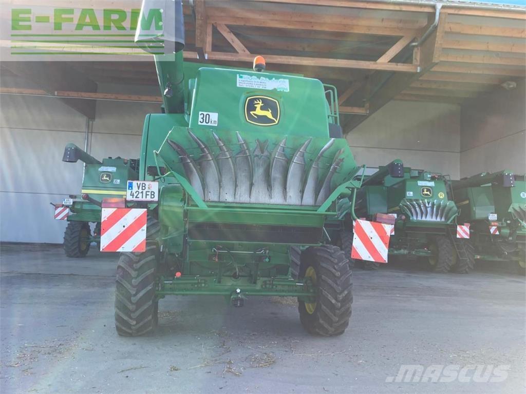 John Deere T560HM コンバイン