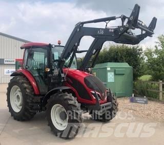 Valtra A 85 SH トラクター