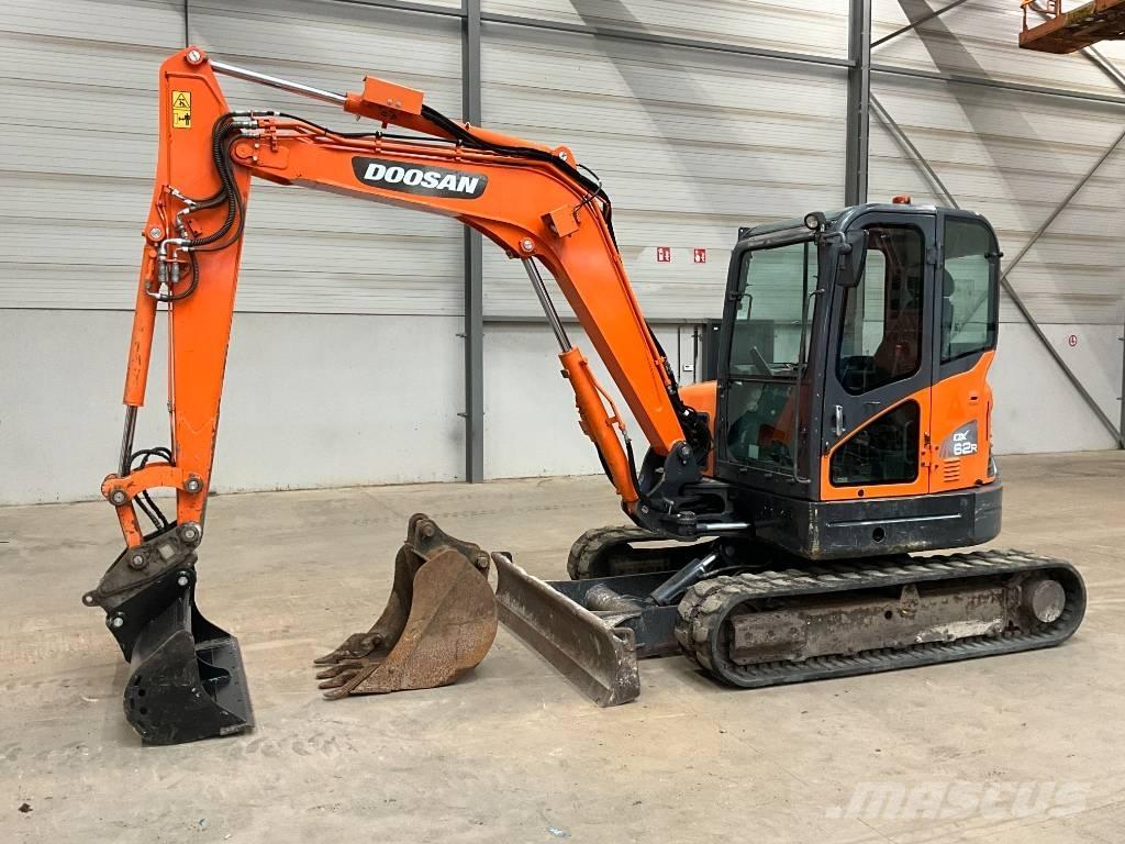 Doosan DX 62 R-3 ミニ油圧ショベル 7t以下（ミニユンボ・ミニディガー）
