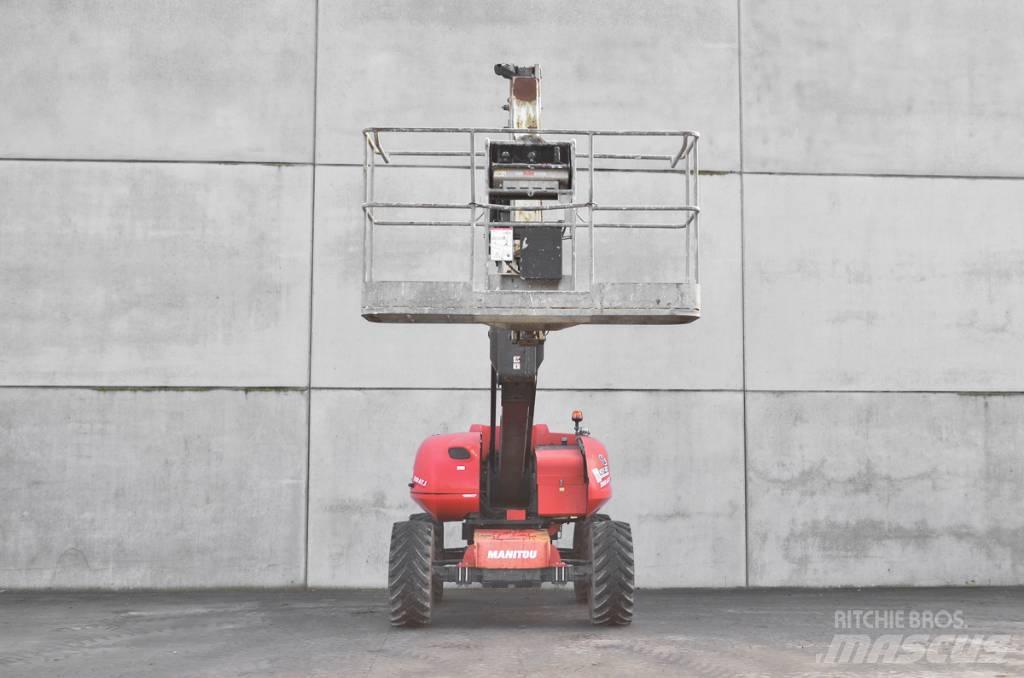 Manitou 200 ATJ ブームリフト　屈伸型