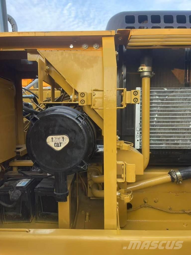 CAT 320 B 大型油圧ショベル12t以上（パワーショベル・ユンボ）