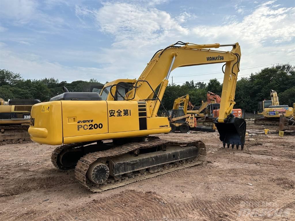 Komatsu PC 200 大型油圧ショベル12t以上（パワーショベル・ユンボ）