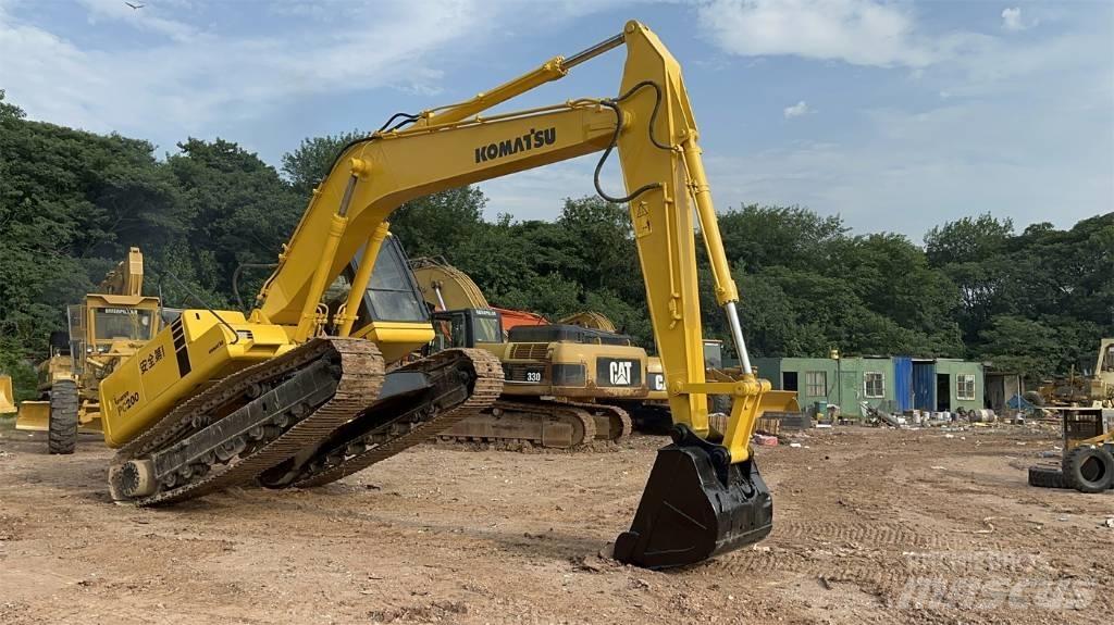 Komatsu PC 200 大型油圧ショベル12t以上（パワーショベル・ユンボ）