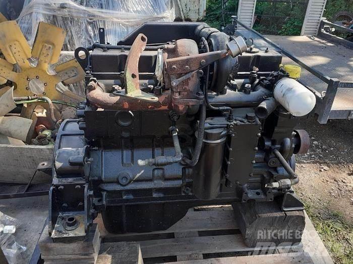 Cummins 6CTA .9 エンジン