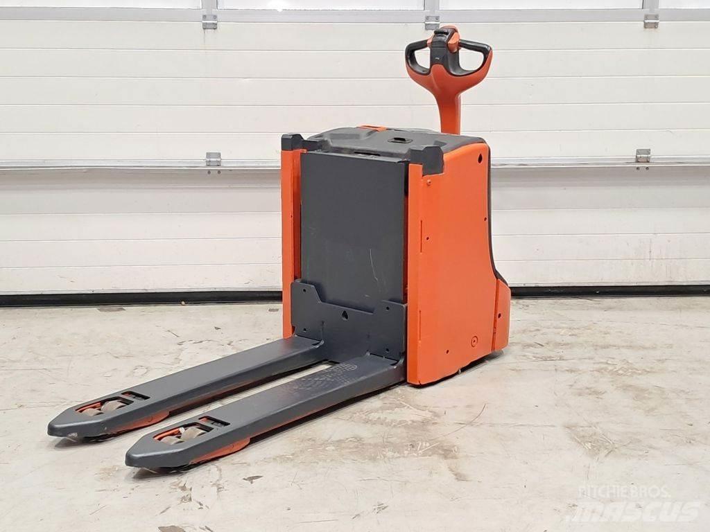 Linde T16L ハンドパレットトラック