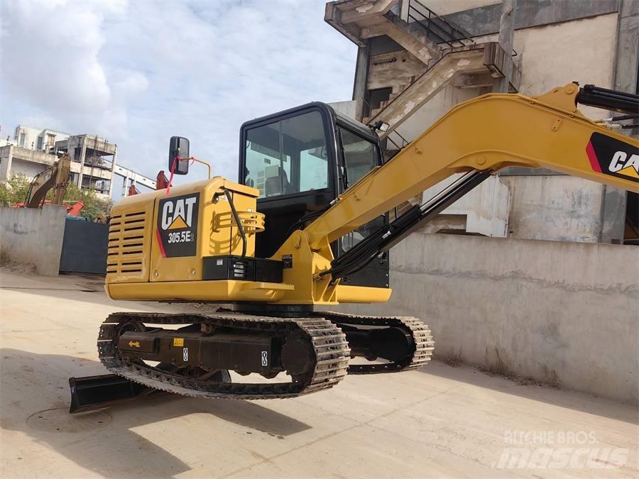 CAT 305.5E 大型油圧ショベル12t以上（パワーショベル・ユンボ）