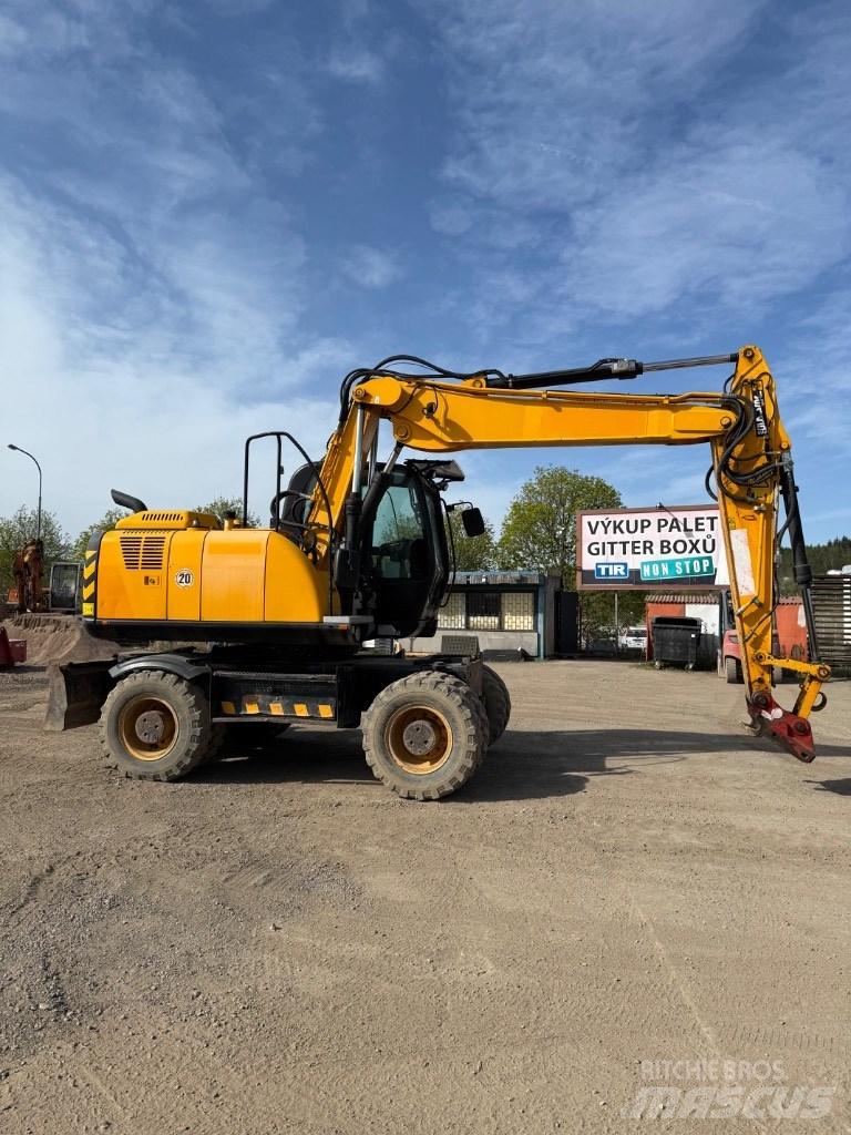 JCB JS 145 W ホイール式油圧ショベル（パワーショベル・ユンボ・バックホー）