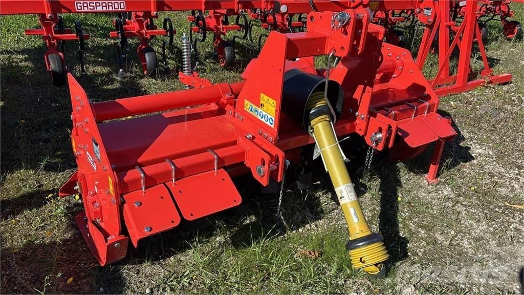 Maschio U 180 土壌準備作業