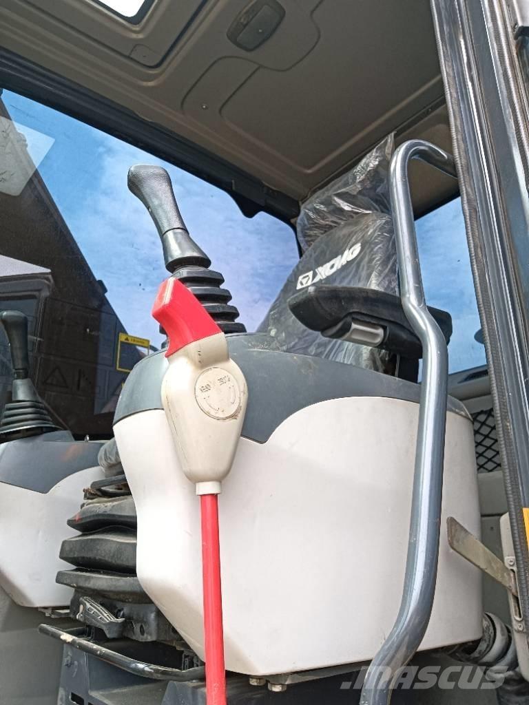 XCMG XE 215 DA 大型油圧ショベル12t以上（パワーショベル・ユンボ）