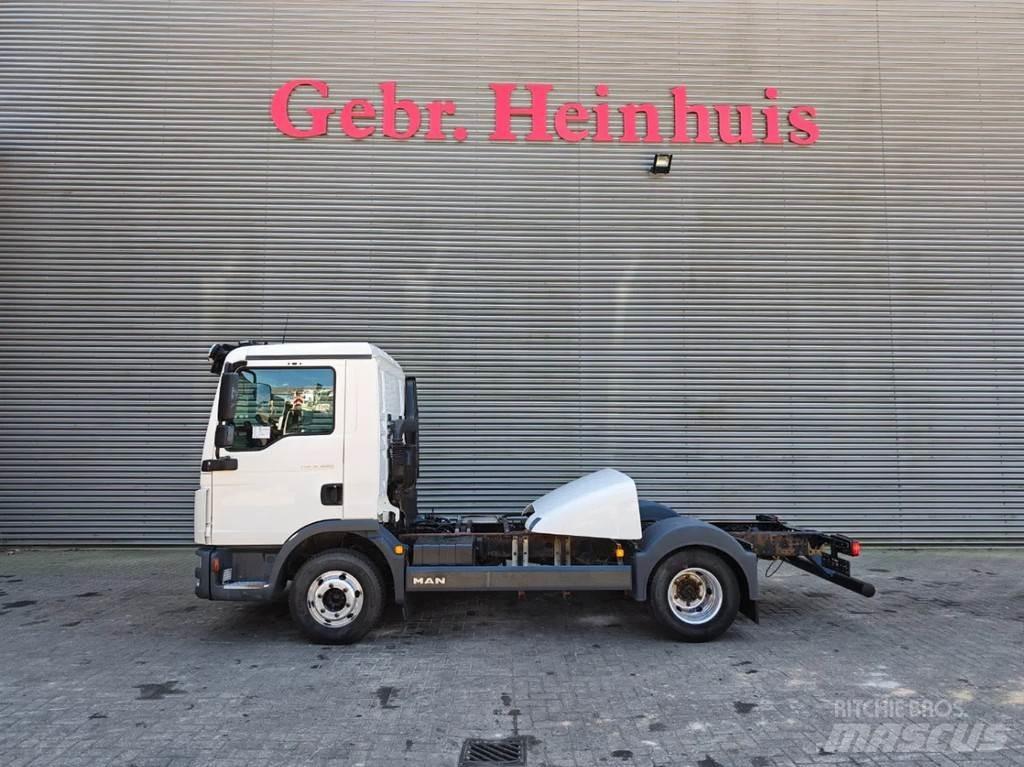 MAN 4x2 Euro 6 キャブ付きシャーシ