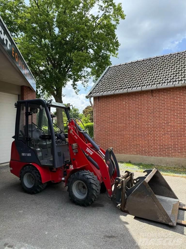 Kubota Toyo 826 ミニ油圧ショベル 7t以下（ミニユンボ・ミニディガー）