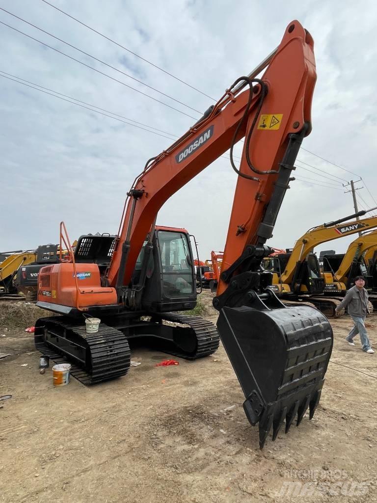 Doosan dx150 大型油圧ショベル12t以上（パワーショベル・ユンボ）