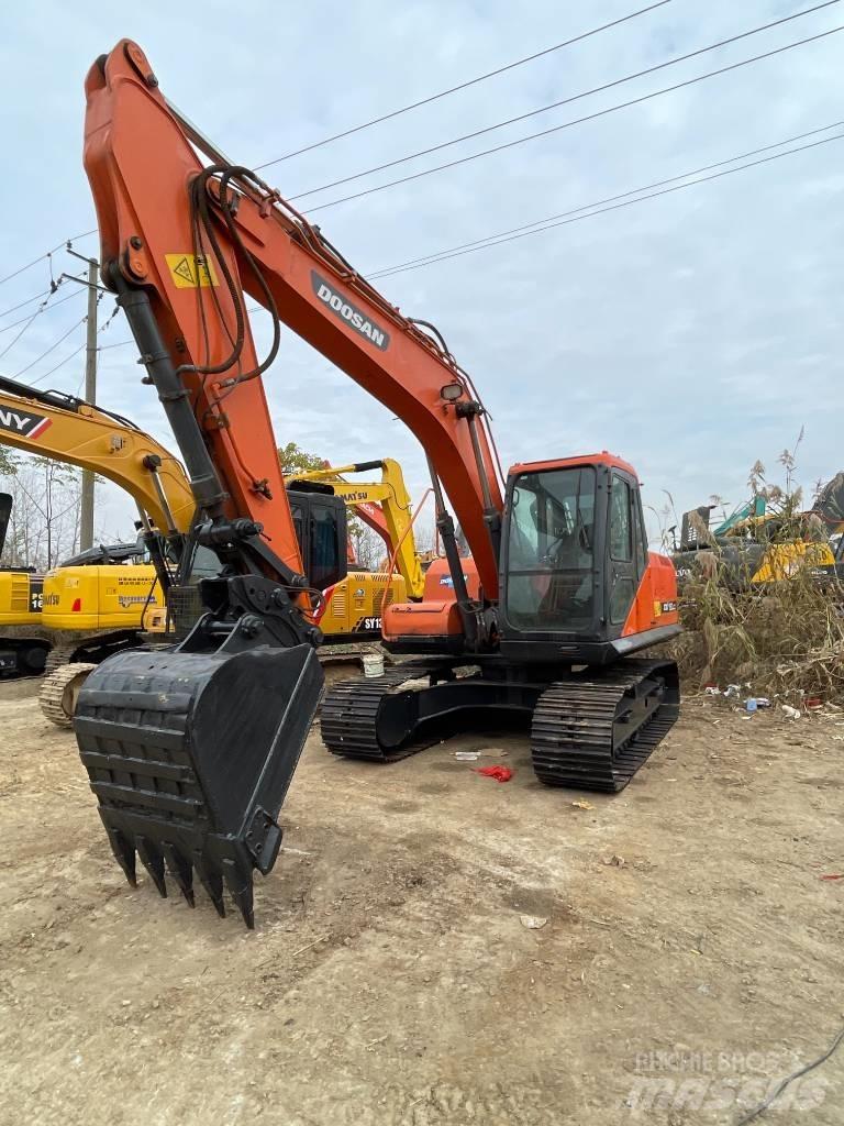 Doosan dx150 大型油圧ショベル12t以上（パワーショベル・ユンボ）
