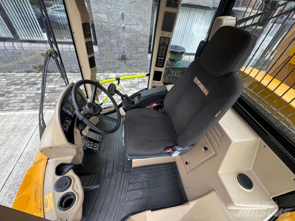 Hydrema 912 F アーティキュレート式ダンプトラック