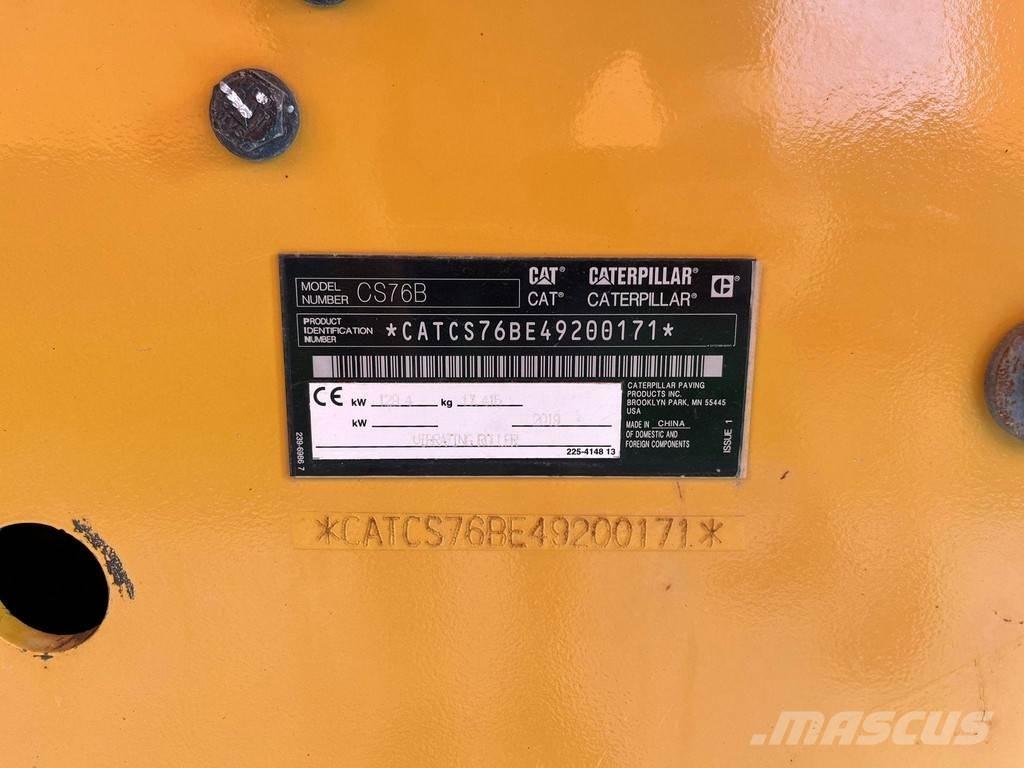 CAT CS 76 B AC 振動ローラ