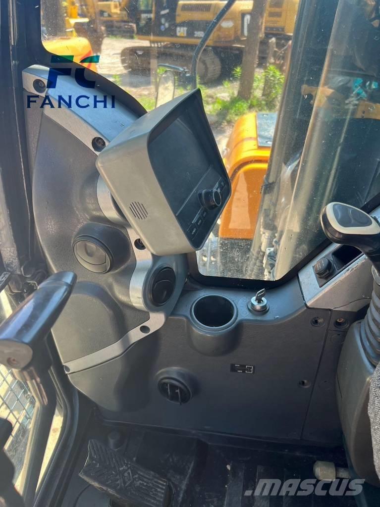 Hyundai 225LC-9t 大型油圧ショベル12t以上（パワーショベル・ユンボ）