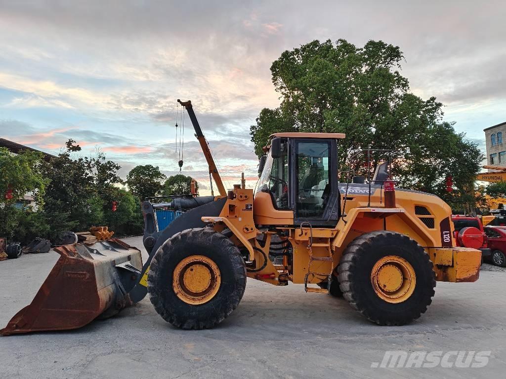 Volvo L 120 ホイールローダー・タイヤショベル