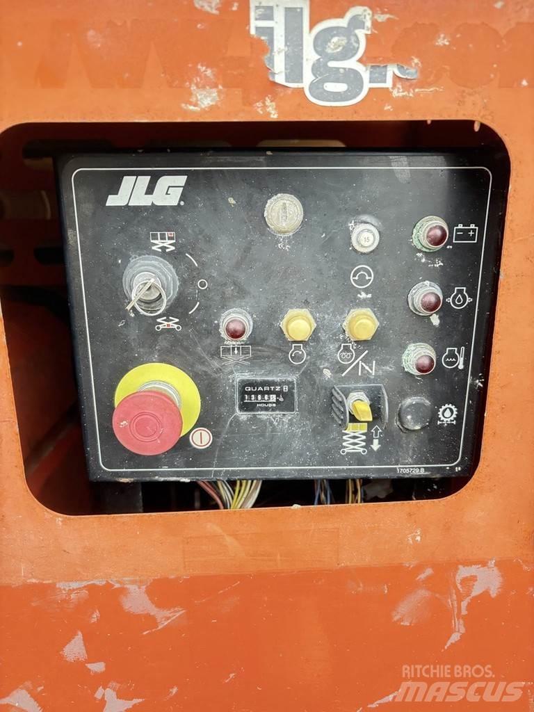 JLG 260 mrt シザースリフト