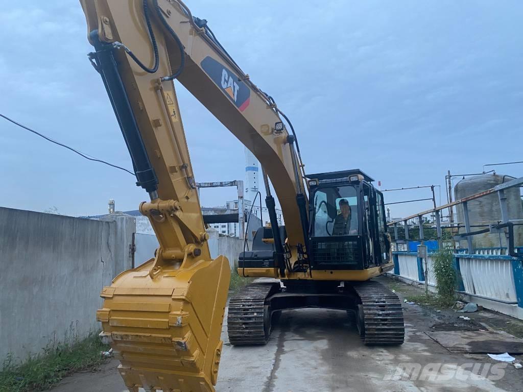 CAT 320 D 大型油圧ショベル12t以上（パワーショベル・ユンボ）