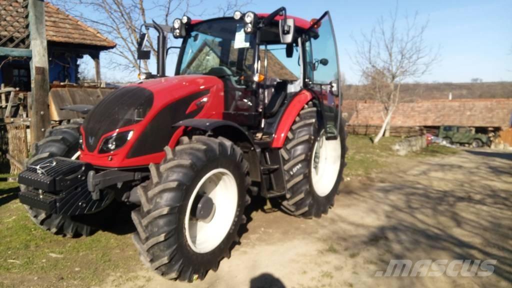 Valtra A 124 トラクター