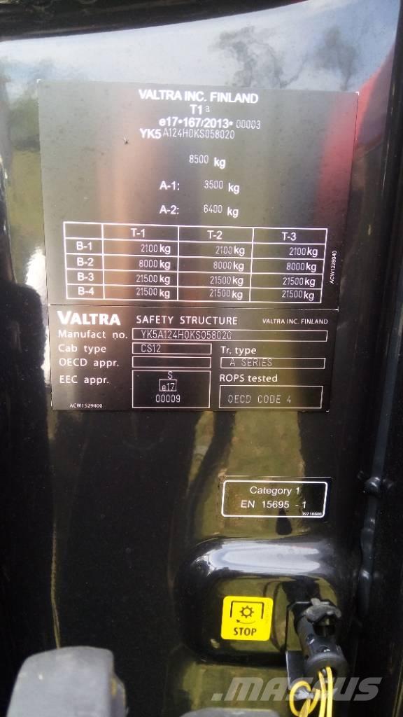 Valtra A 124 トラクター