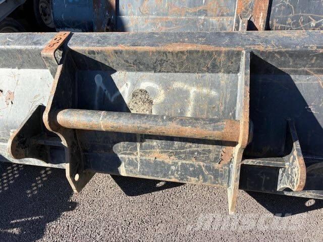 JCB godet バケット