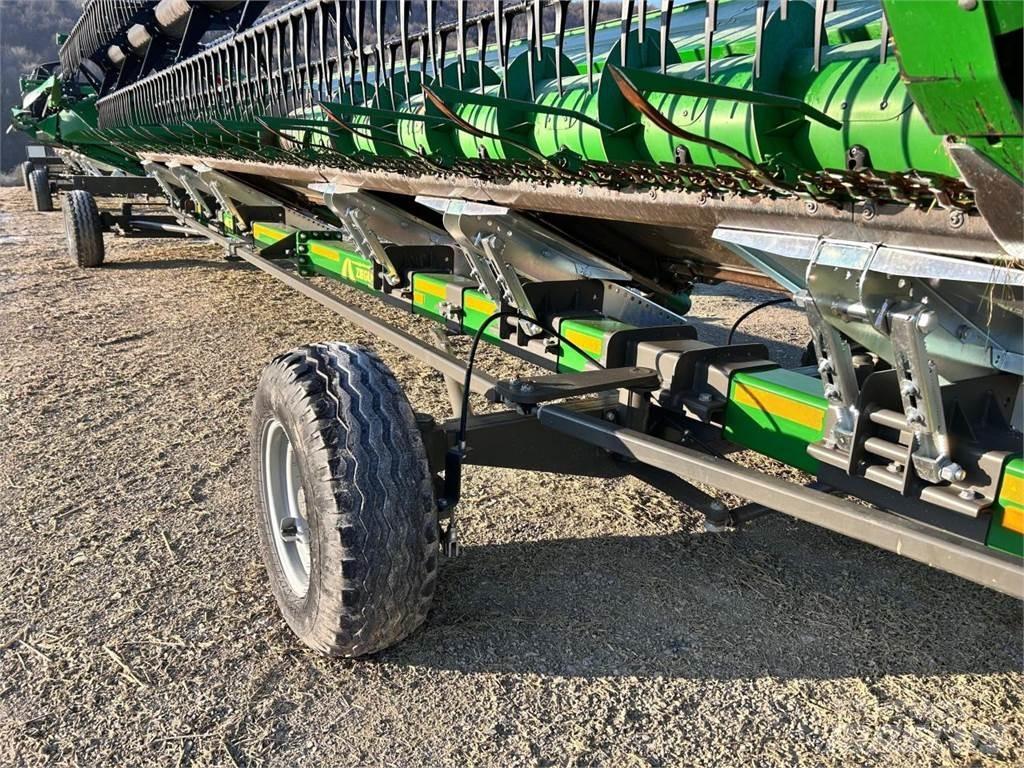 John Deere T670i コンバイン