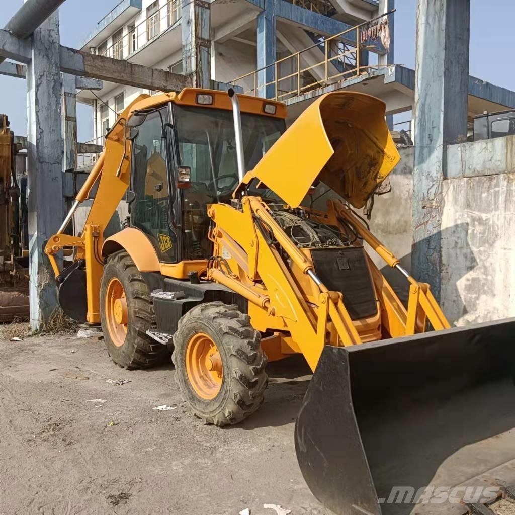 JCB 3CX バックホーローダー
