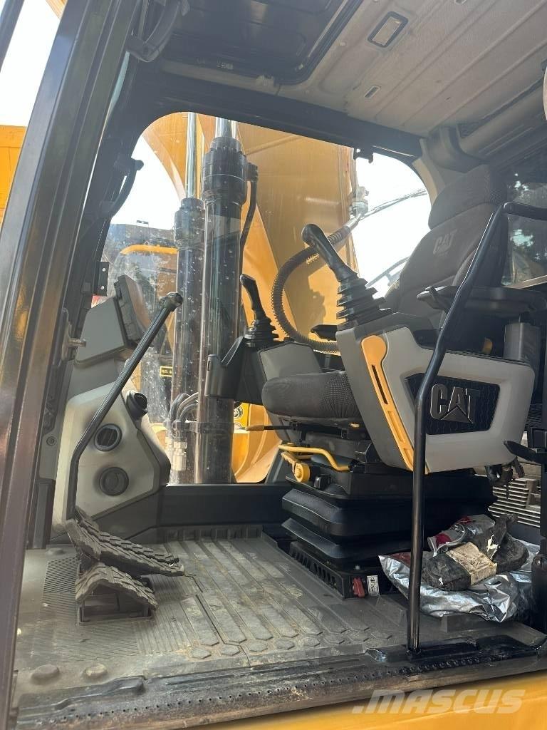 CAT CAT320GC 中型油圧ショベル 7ｔ-12ｔ（ユンボ・パワーショベル・バックホー）