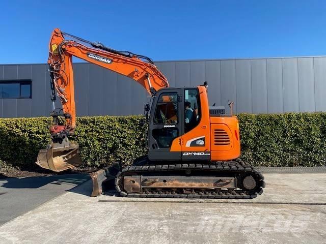 Doosan DX140 LCR-5 大型油圧ショベル12t以上（パワーショベル・ユンボ）