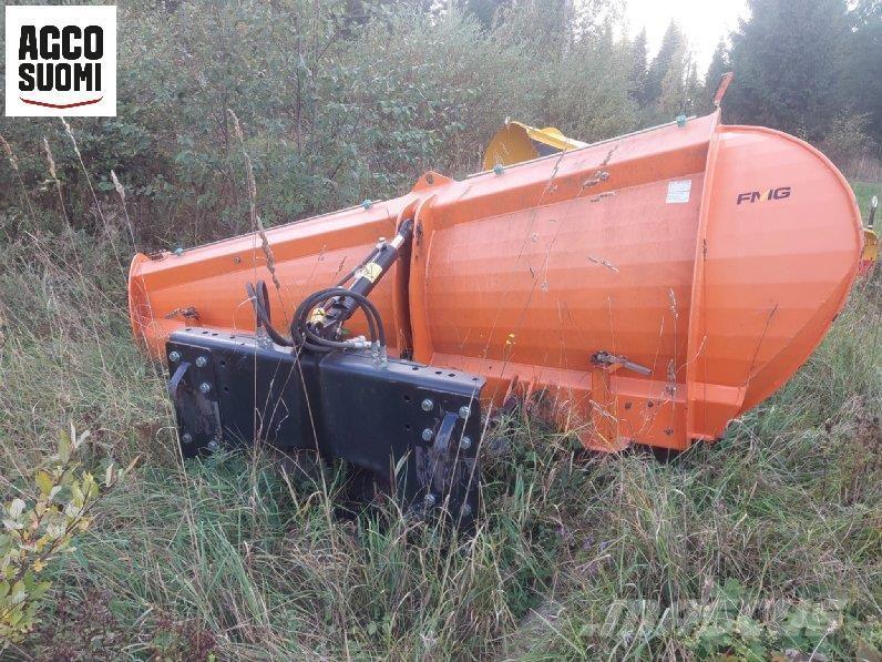 FMG ALUEAURA 300 スノーブレードとプラウ