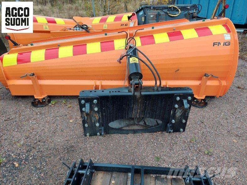 FMG ALUEAURA AA330 スノーブレードとプラウ