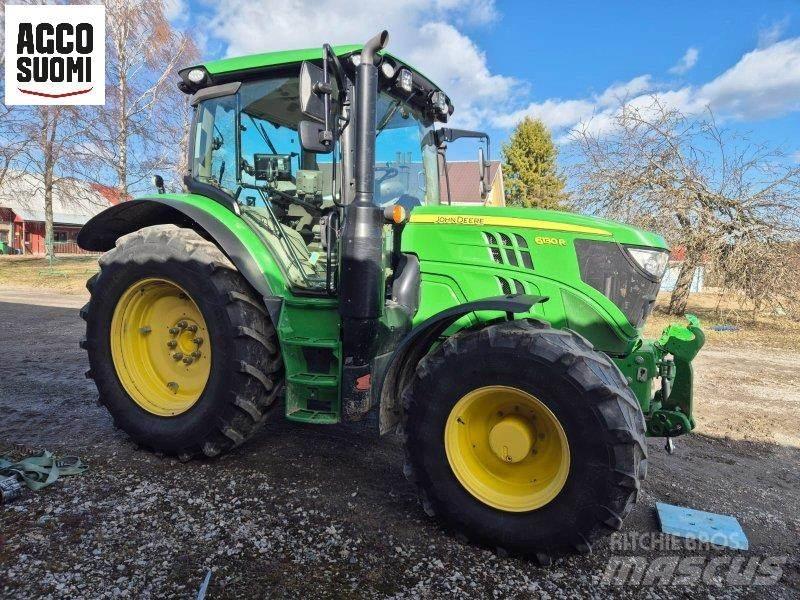 John Deere 6130 R トラクター