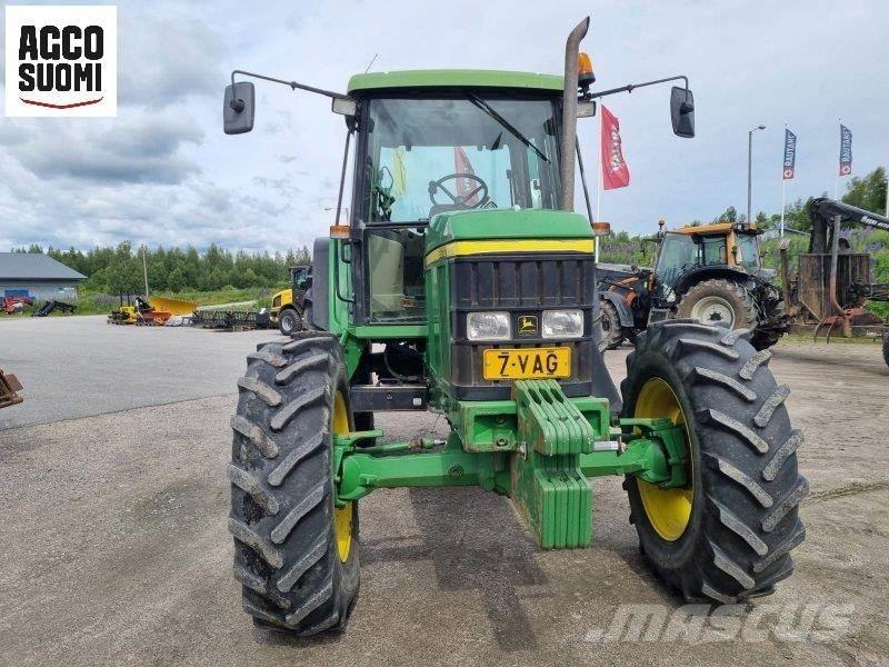 John Deere 6610 トラクター