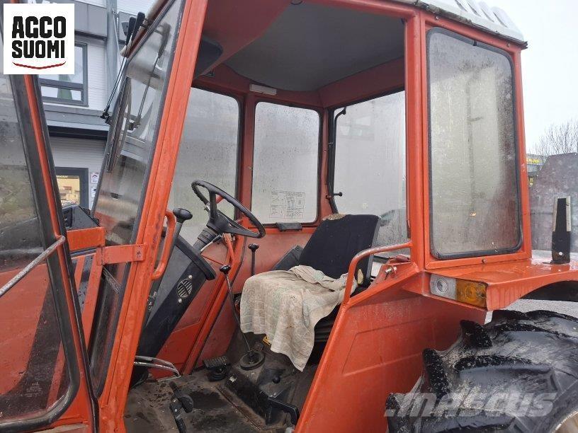 Valmet 604 TURBO トラクター