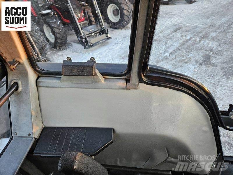 Valmet 8100 トラクター