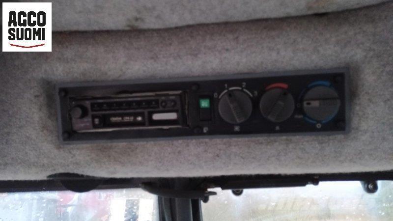 Valmet 8400 トラクター