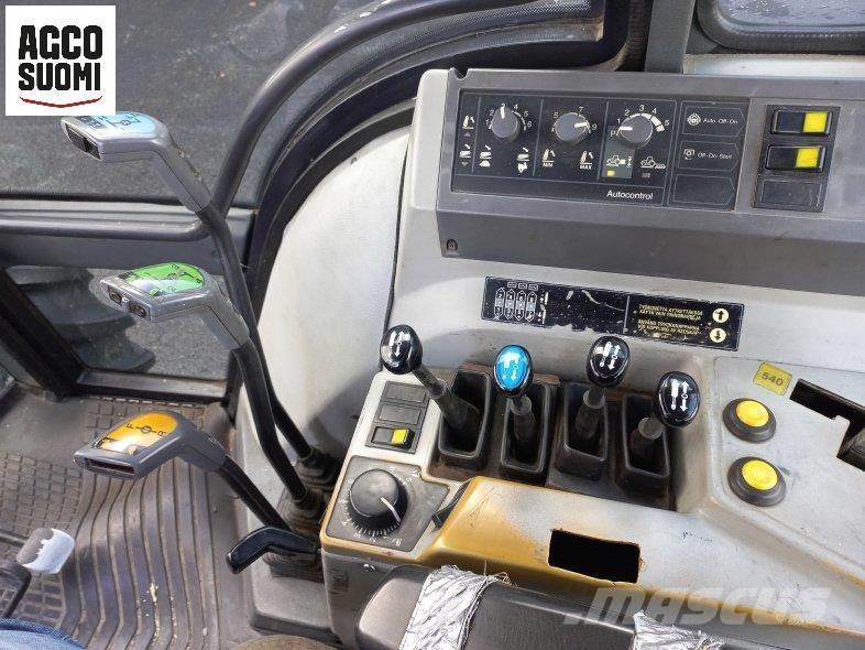 Valtra 6400 トラクター