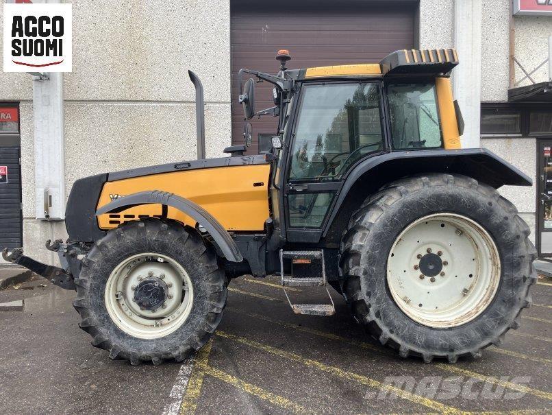 Valtra 8050 HITECH トラクター