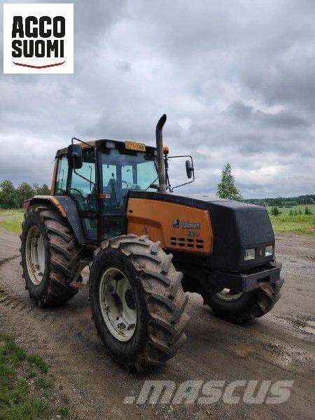 Valtra 8400 トラクター