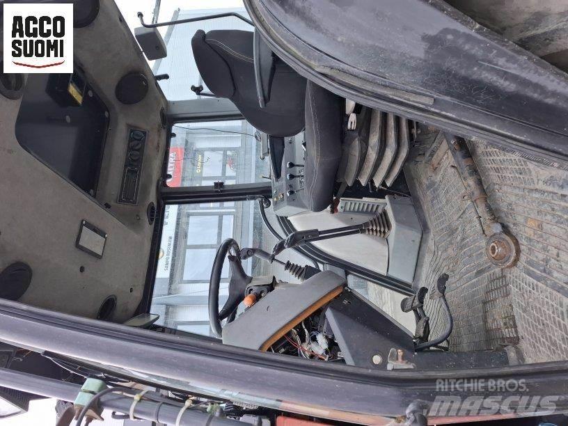 Valtra 8450 HITECH トラクター