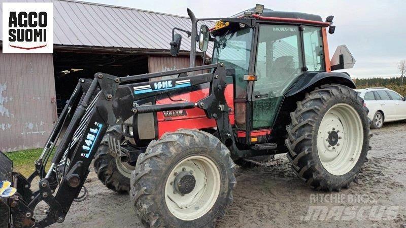 Valtra A95 トラクター