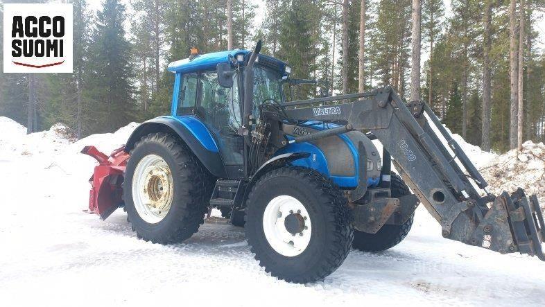 Valtra C120 トラクター