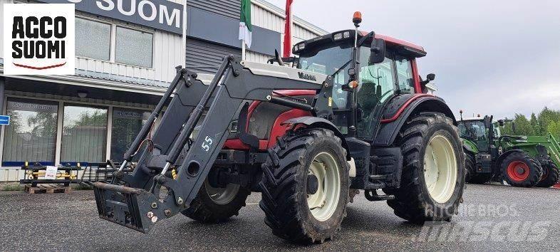 Valtra N111 HITECH トラクター