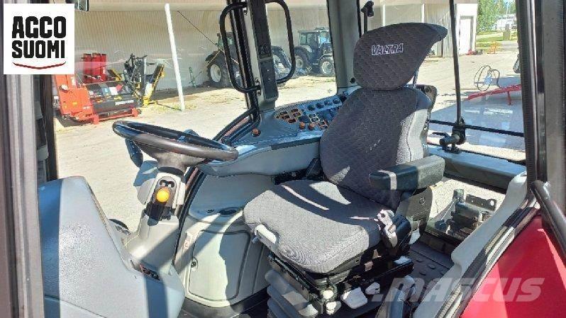 Valtra N122D トラクター